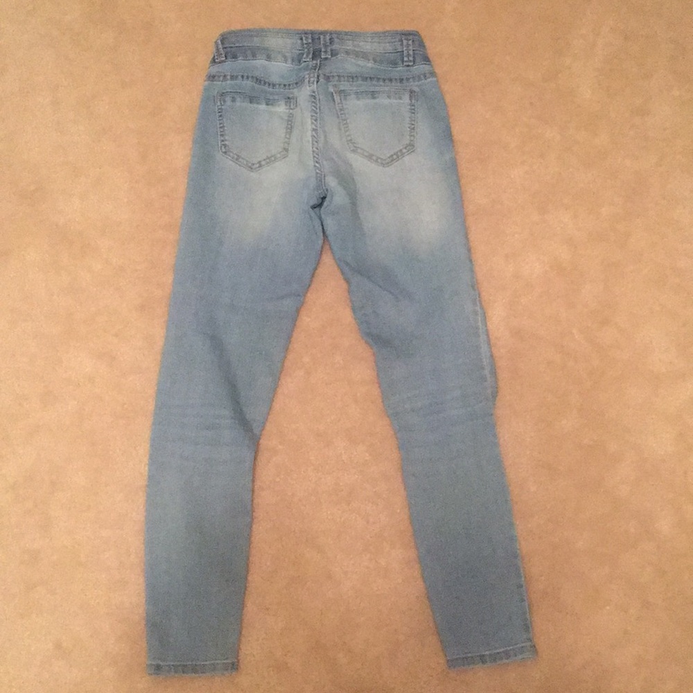 ✨💙Blue Jeans💙✨ - Picture 2 of 4
